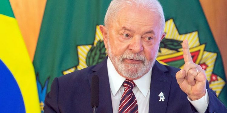 Governo convoca servidores para ter plateia no 7 de Setembro e impedir vaias a Lula