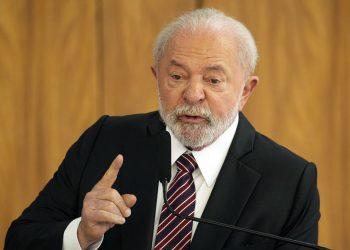 Ex-carcereiro de Lula é liberado para cargo na Presidência