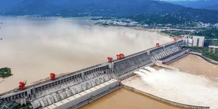 Represa na China tem tanta água que pode afetar a rotação da Terra