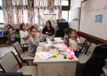 Hospital ao norte de Israel monta creche de emergência para atender filhos de funcionários