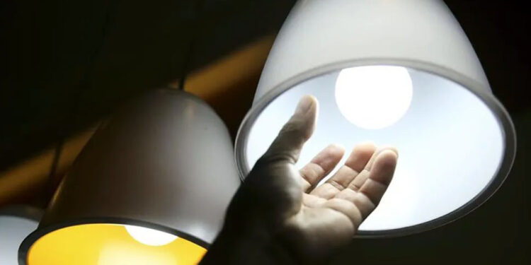 Governo Lula prepara MP com aumento de R$ 6 bi por ano para conta de luz