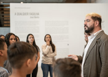 Palestra gratuita reverbera arte de José Bento