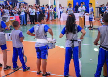 Alunos de Fabriciano dão exemplo de criatividade na 1ª Feira Empreendedores do Futuro