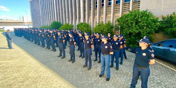 Começam as aulas do curso de formação da GCM de Ipatinga