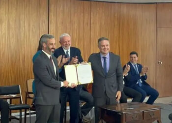 Governo Lula contrata R$ 196 milhões sem licitação; dono da empresa é acusado de desvios