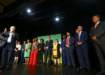 Além de Lula, ministros também gastaram fortuna em viagens