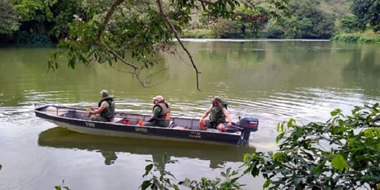 Minas inicia período de restrições para pesca