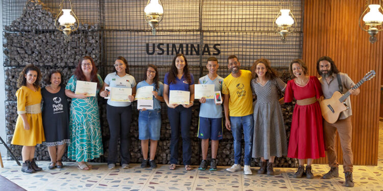 Projeto Pedra Mole premia alunos vencedores do concurso de redação