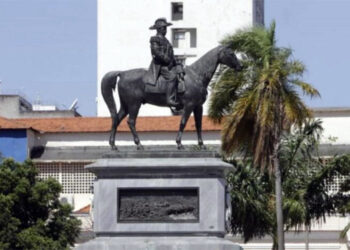 Afronta ao Exército: PSOL ameaça tirar estátua de Duque de Caxias em comando militar