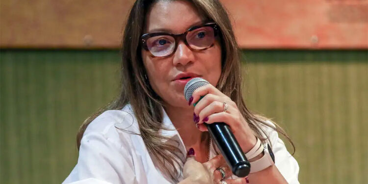 Janja fala em punir e banir redes sociais após ter conta hackeada