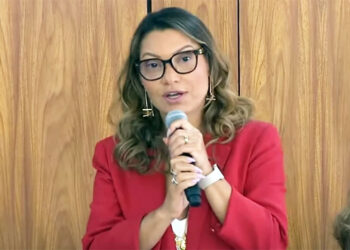 PF faz operação em busca de invasores do perfil de Janja