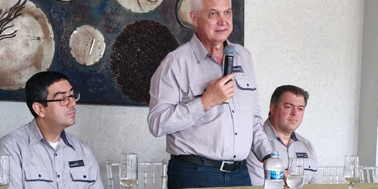 “Aço chinês devasta a indústria do país”, diz presidente da Usiminas
