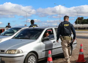 Operação da PRF mira embriaguez ao volante e excesso de velocidade
