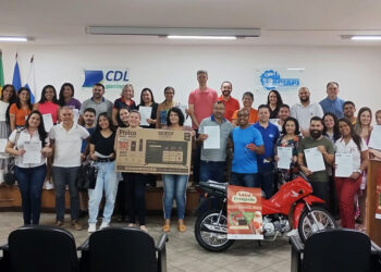 Aciapi e CDL de Ipatinga entregam prêmios da campanha Natal Premiado 2023
