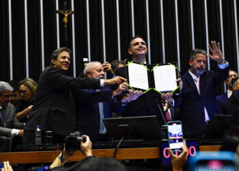 Congresso Nacional promulga reforma tributária; veja o que muda