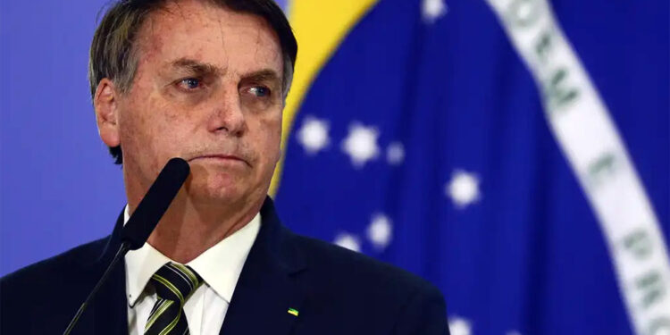 Bolsonaro faz post enigmático e diz que próximas semanas poderão ser decisivas