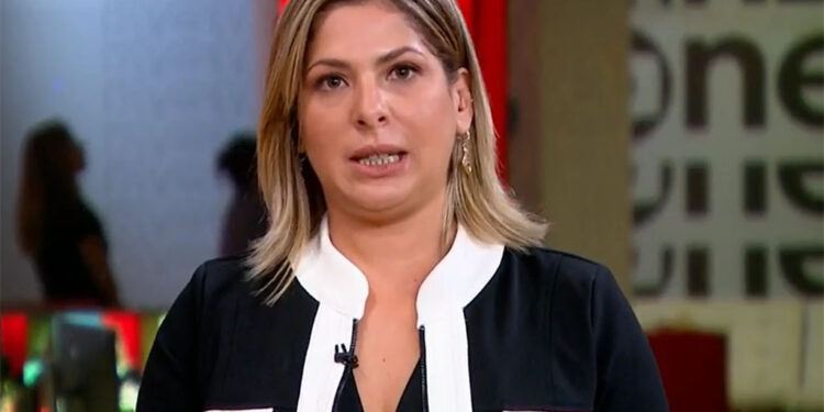 Michelle Bolsonaro aponta caráter de Daniela Lima após fake news