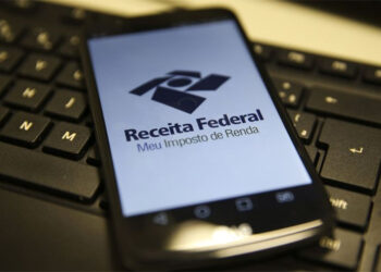 Quem ganha dois salários mínimos vai pagar Imposto de Renda em 2024