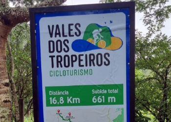 Timóteo instala placas de sinalização no Circuito de Cicloturismo Vales dos Tropeiros
