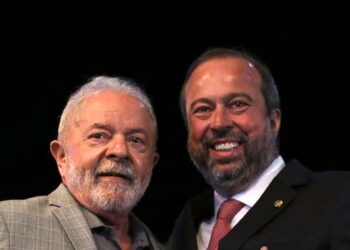 Governo Lula quer usar recursos da Eletrobras para baixar conta de luz