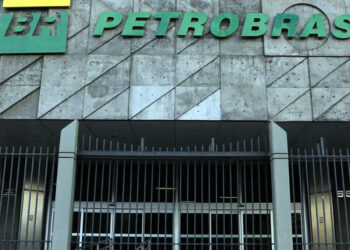 TCU indica prejuízo de R$ 500 milhões em contrato da Petrobras no governo Lula