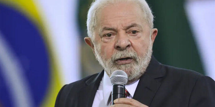 Lula chama Bolsonaro de “covarde” e ironiza pedido de “anistia”
