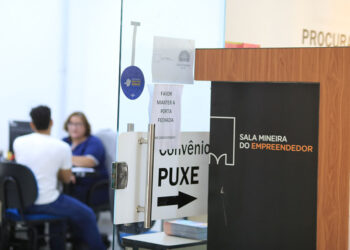 Sala do Empreendedor de Fabriciano atende MEIs para entrega da DAS