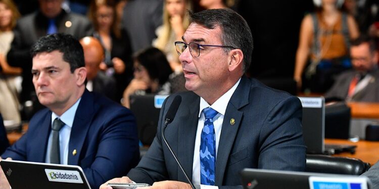Comissão do Senado aprova projeto que acaba com “saidinha” de presos