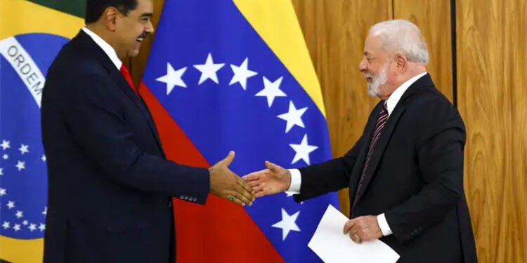 Lula deve se encontrar com Maduro na cúpula da Celac