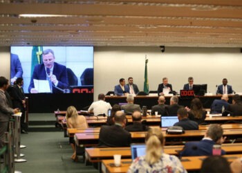 Comissão aprova dois requerimentos de audiência pública com Elon Musk