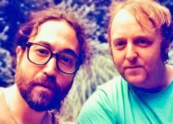 Filhos de John Lennon e Paul McCartney lançam música inédita juntos; ouça