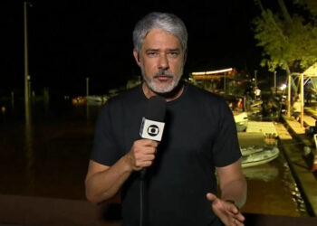 William Bonner esbravejou e exigiu voltar para o RJ por medo, diz colunista