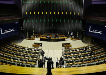 Câmara pauta urgência de projeto que equipara aborto ao homicídio