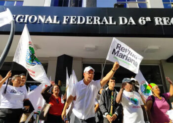 Caso Samarco: atingidos fazem ato em BH contra sigilo envolvendo novo acordo