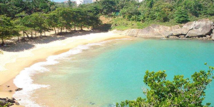Marinha se manifesta sobre PEC das praias; entenda