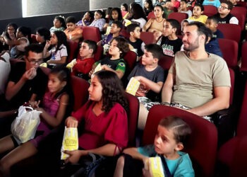 Cinema e teatro movimentam férias na Fundação Aperam