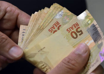 Brasileiros ainda não sacaram R$ 8,4 bilhões de valores a receber