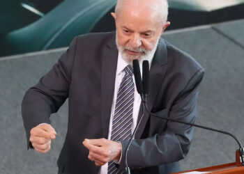 Lula reinstala comissão sobre mortos e desaparecidos políticos
