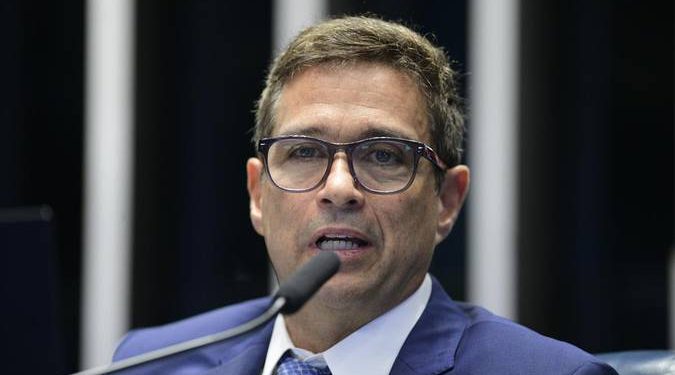 Mercado acompanha discurso de Campos Neto e reunião de Lula com o B20 em dia de agenda econômica leve