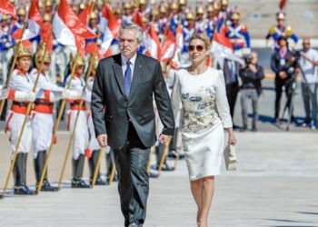 Ex-primeira-dama da Argentina acusa Fernández de violência