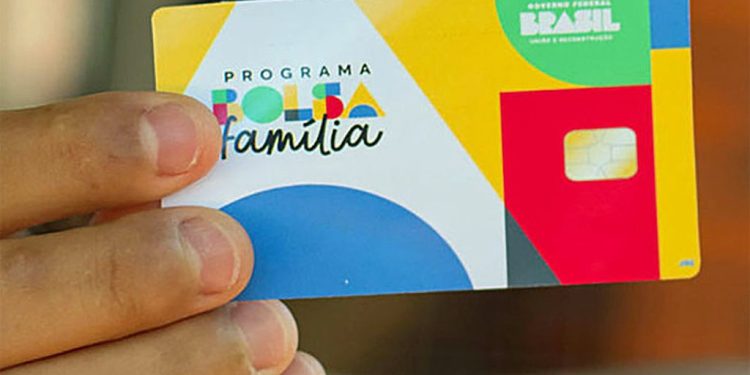 Governo prevê corte bilionário em despesas para 2025