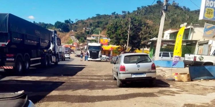 Movimento Pró-Vidas entrega propostas para desafogar saída de BH