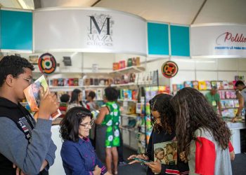 Executivos da Usiminas participam do Roda de Conversa no 15º Salão do Livro Vale do Aço