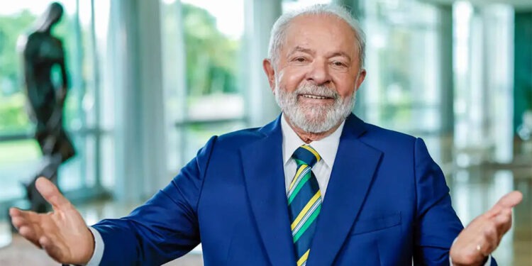 Lula faz bloqueio orçamentário que pode afetar programas sociais