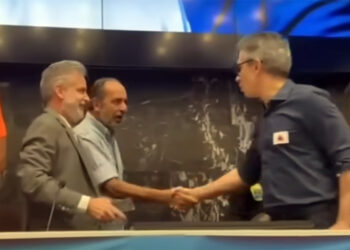 A casaca ao avesso de Romeu Zema