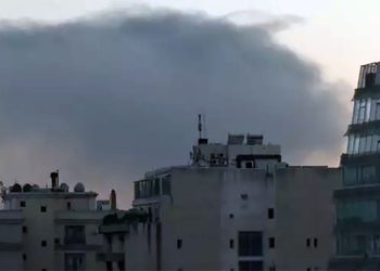 Israel ataca Beirute e diz ter atingido sede do Hezbollah