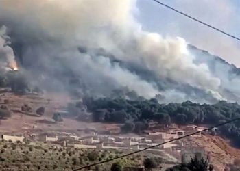 Israel ataca Beirute em escalada do conflito com Hezbollah