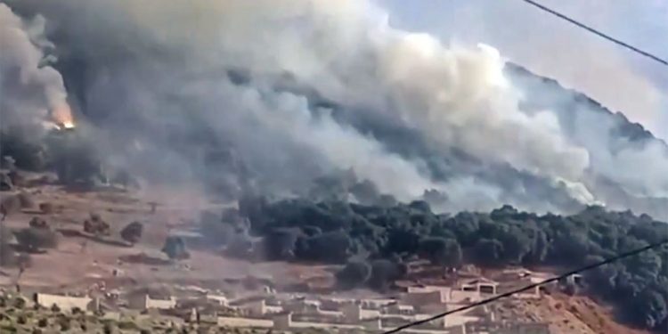 Israel ataca Beirute em escalada do conflito com Hezbollah