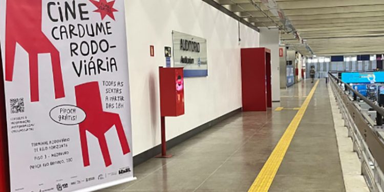 Rodoviária de BH inaugura sala de cinema com programação gratuita
