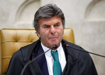 Ministro Luiz Fux apoia bloqueio do X, mas pede exceções